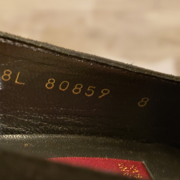 < Carel >, Black Suede pump, 8 - Picture 6 of 6